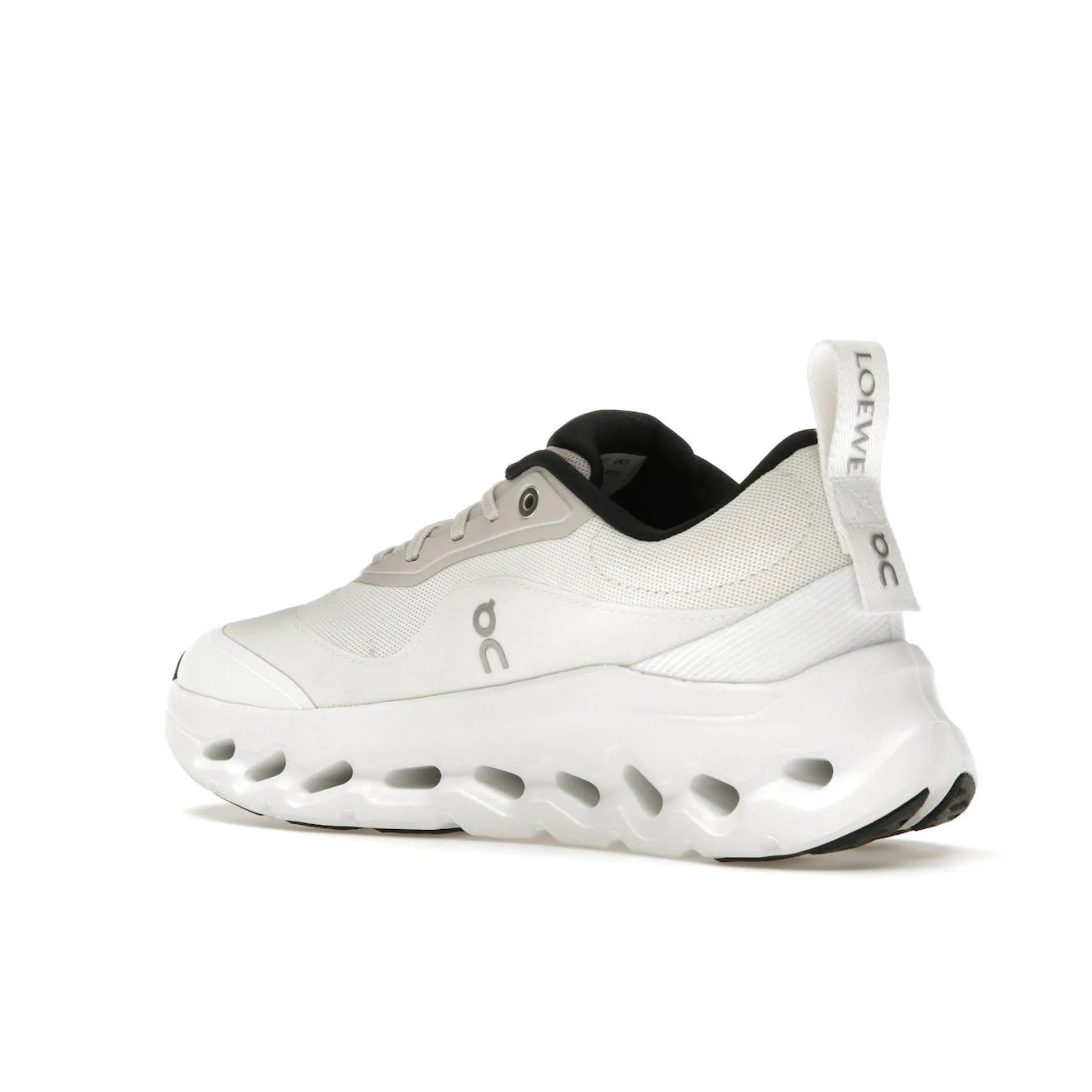 Cloudtilt 2.0 x Loewe "Sand/White"