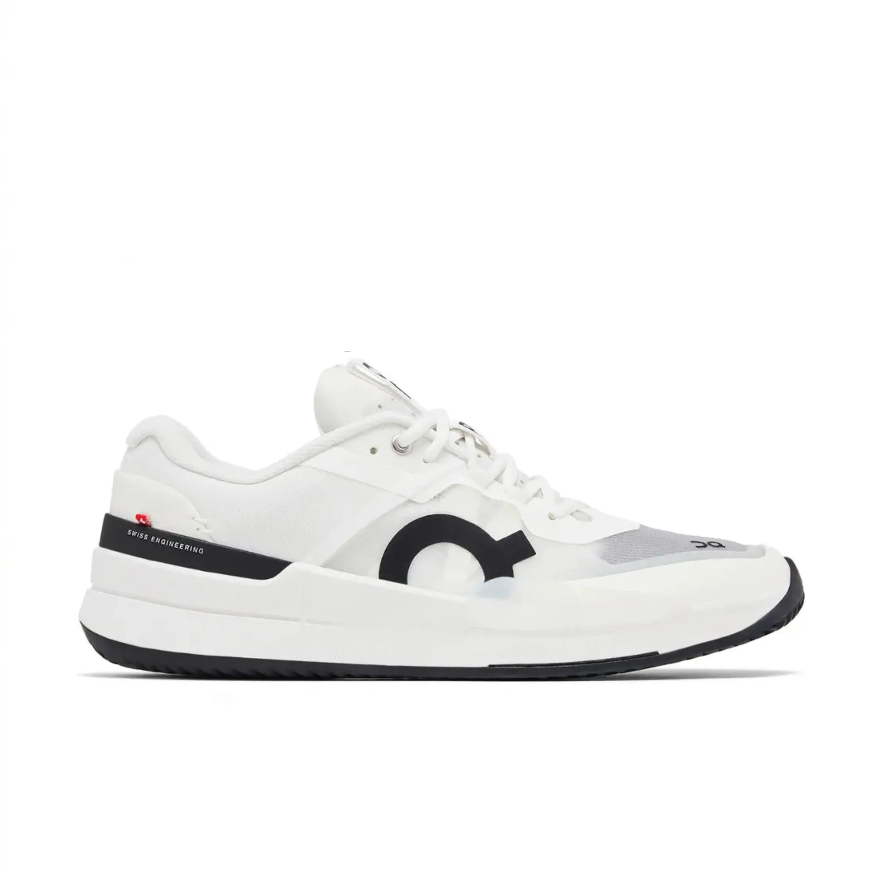The Roger Pro 2 "White/Black"