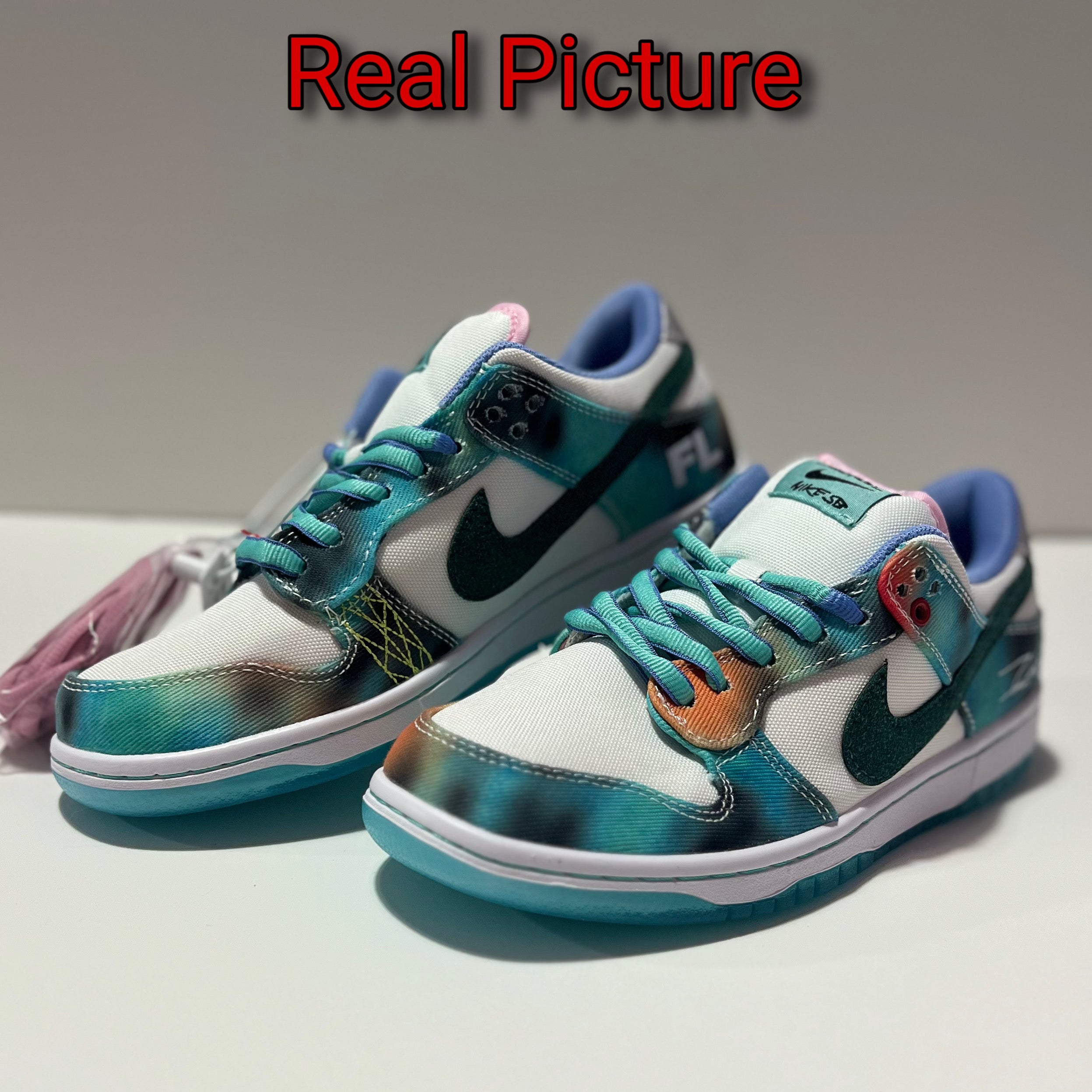 Dunks Low SB x Futura Laboratories "Bleached Aqua"