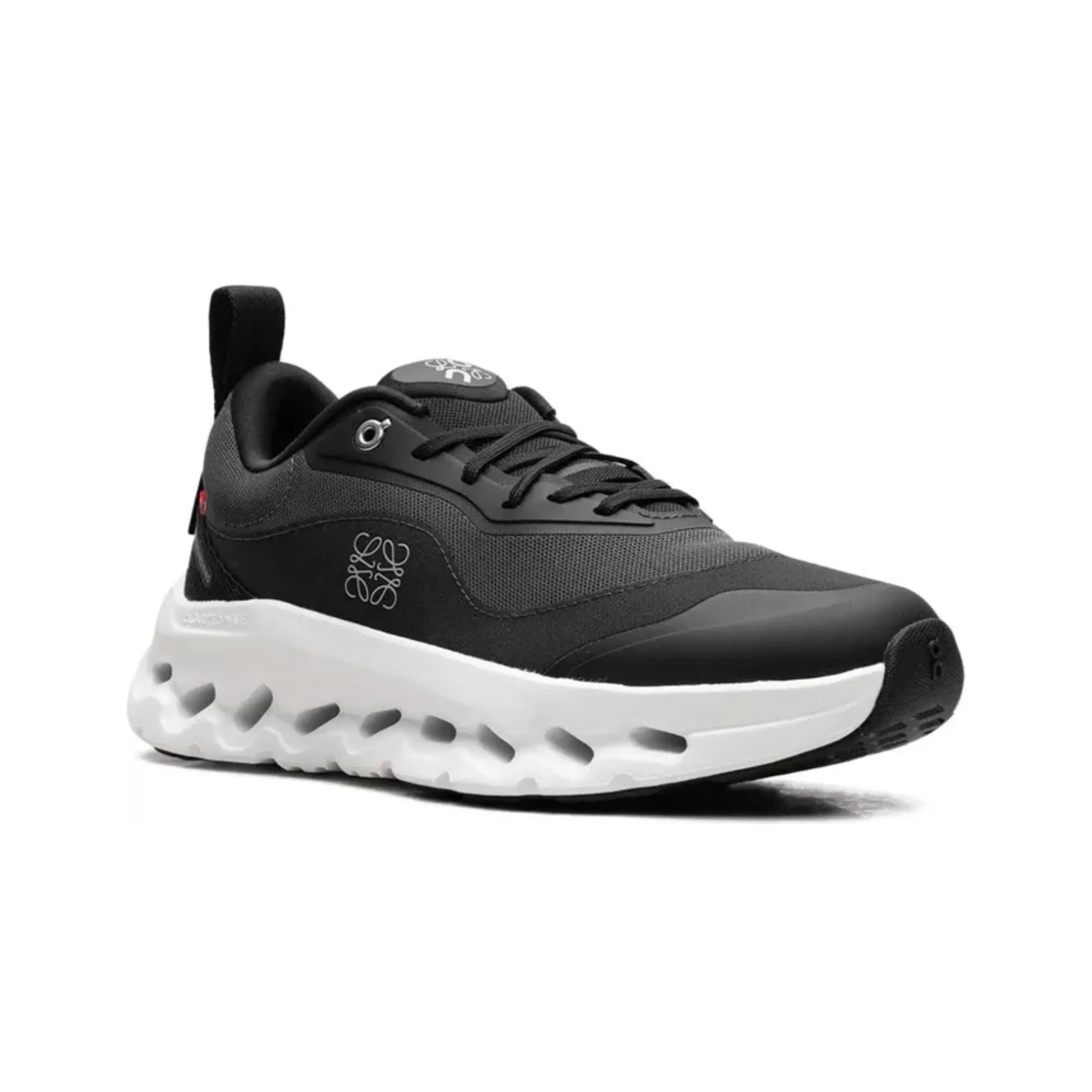 Cloudtilt 2.0 x Loewe "Black/White"