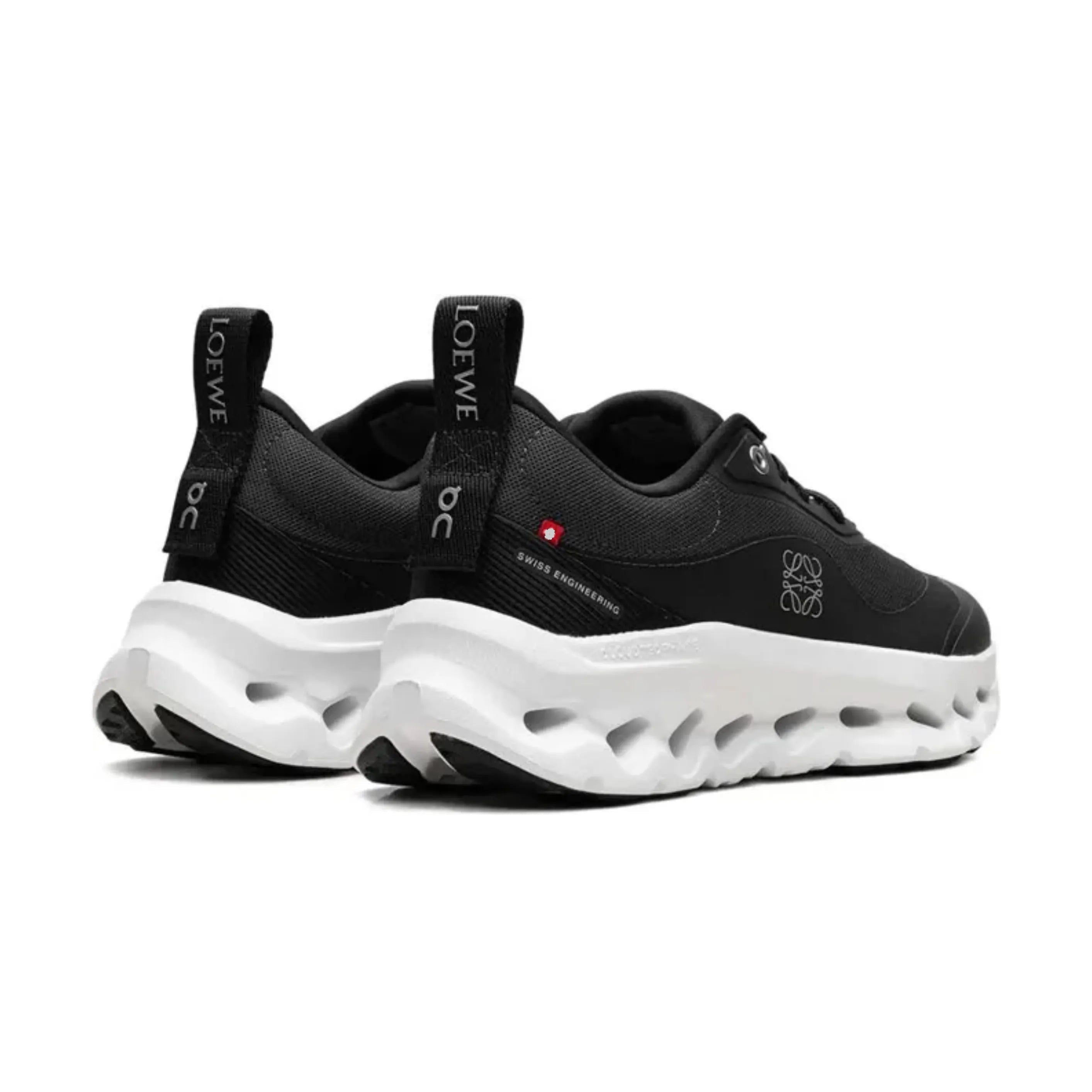 Cloudtilt 2.0 x Loewe "Black/White"