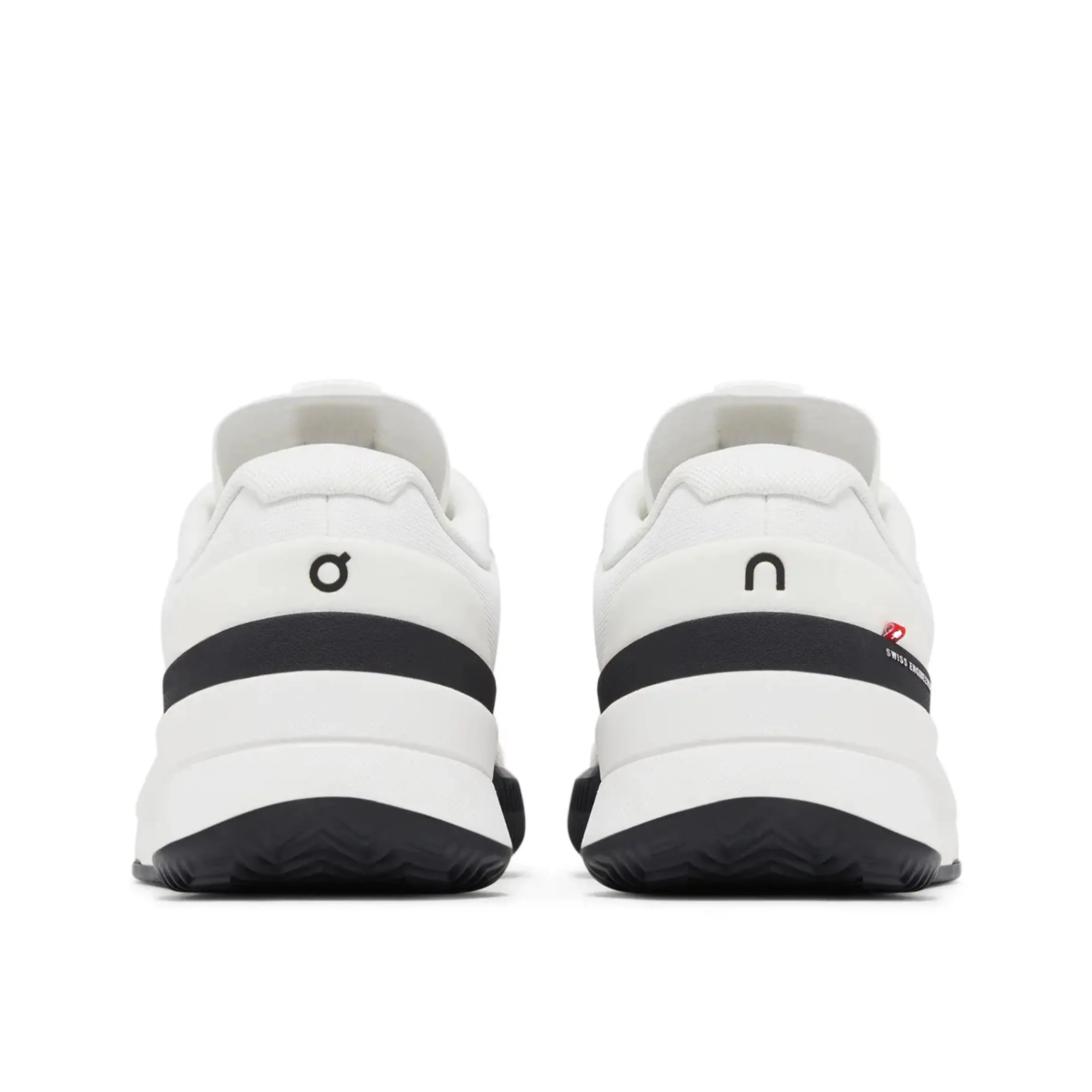 The Roger Pro 2 "White/Black"